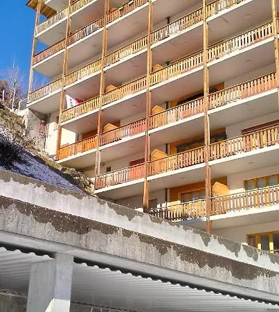 Appartement Petit Terrier 2000 *